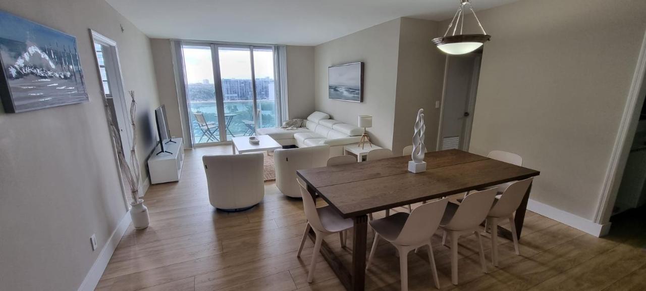 New Luxury Apartment 2Br 2Ba Direct Beach Access Hollywood Exteriör bild