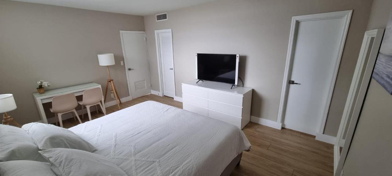 New Luxury Apartment 2Br 2Ba Direct Beach Access Hollywood Exteriör bild