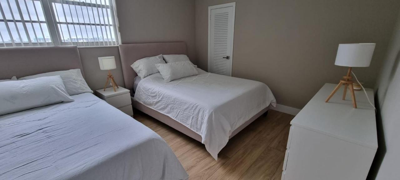 New Luxury Apartment 2Br 2Ba Direct Beach Access Hollywood Exteriör bild