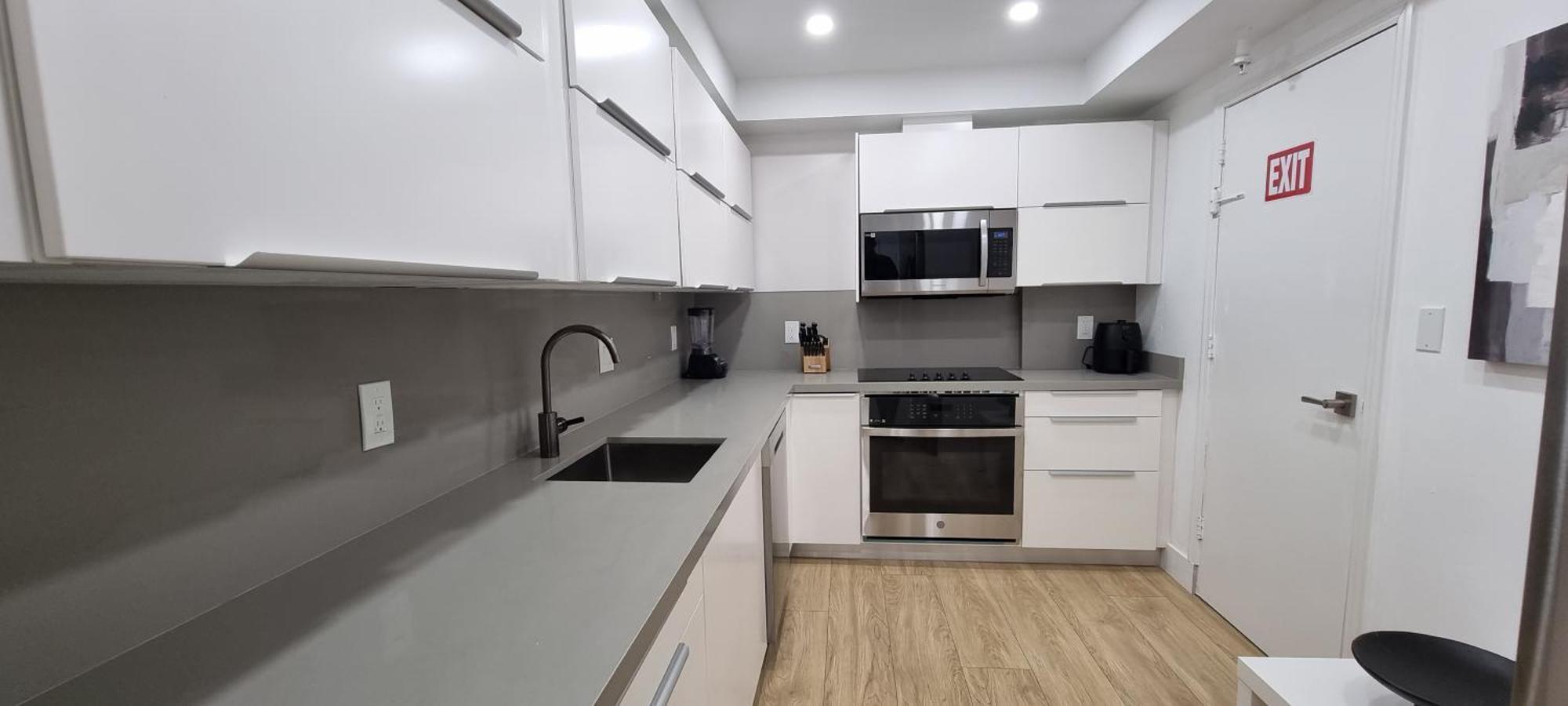 New Luxury Apartment 2Br 2Ba Direct Beach Access Hollywood Exteriör bild