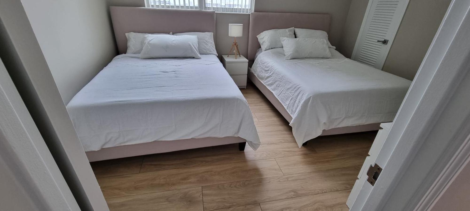 New Luxury Apartment 2Br 2Ba Direct Beach Access Hollywood Exteriör bild